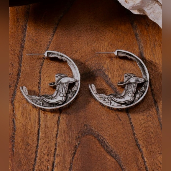 Western Charm Silver Boot Earrings - Picture 1 of 8